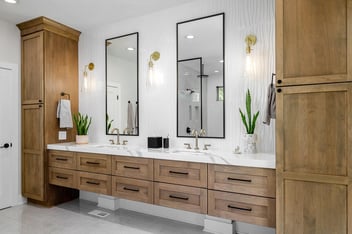 Elegant bathroom mirror fixtures with wooden pillar cabinets